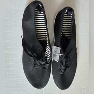 B&COP Ladies Accessorted Sneakers Size 10